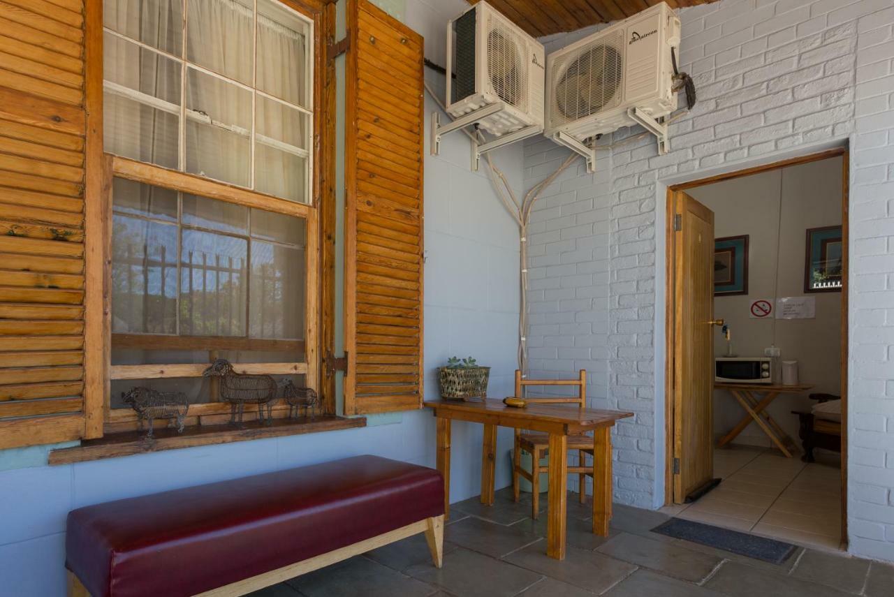 La La Dathel Guesthouse 科尔斯伯格 外观 照片