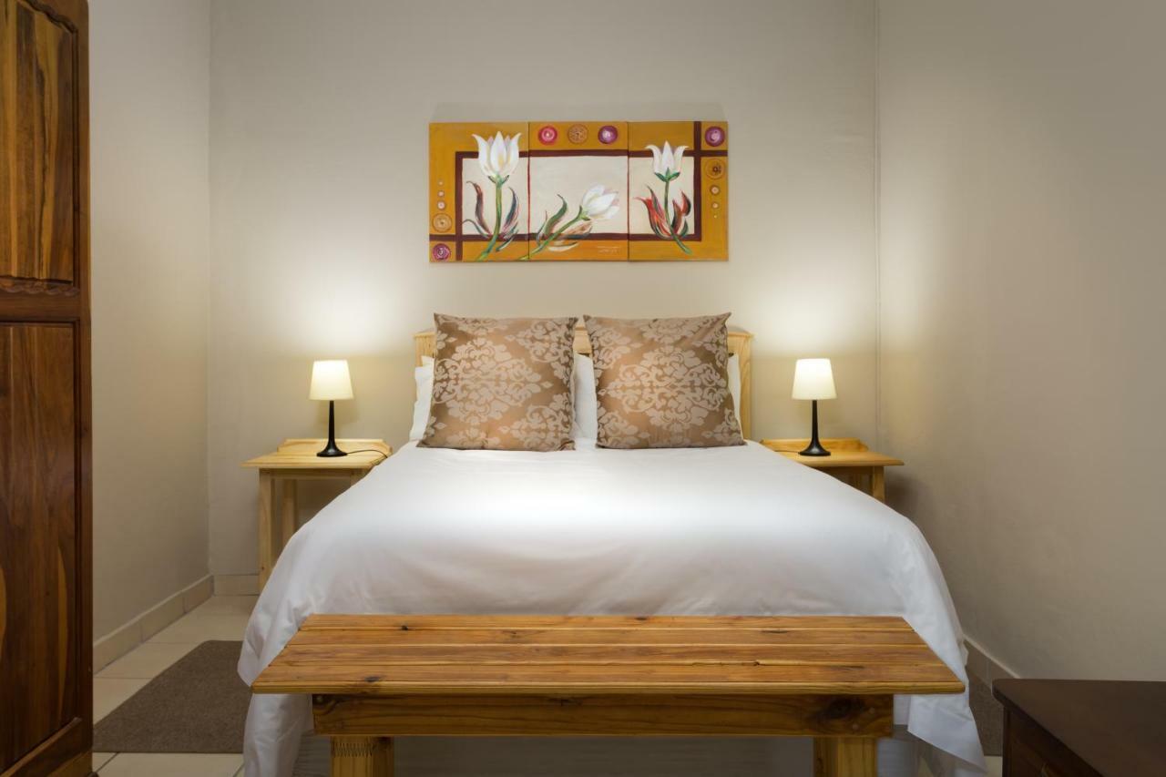 La La Dathel Guesthouse 科尔斯伯格 外观 照片