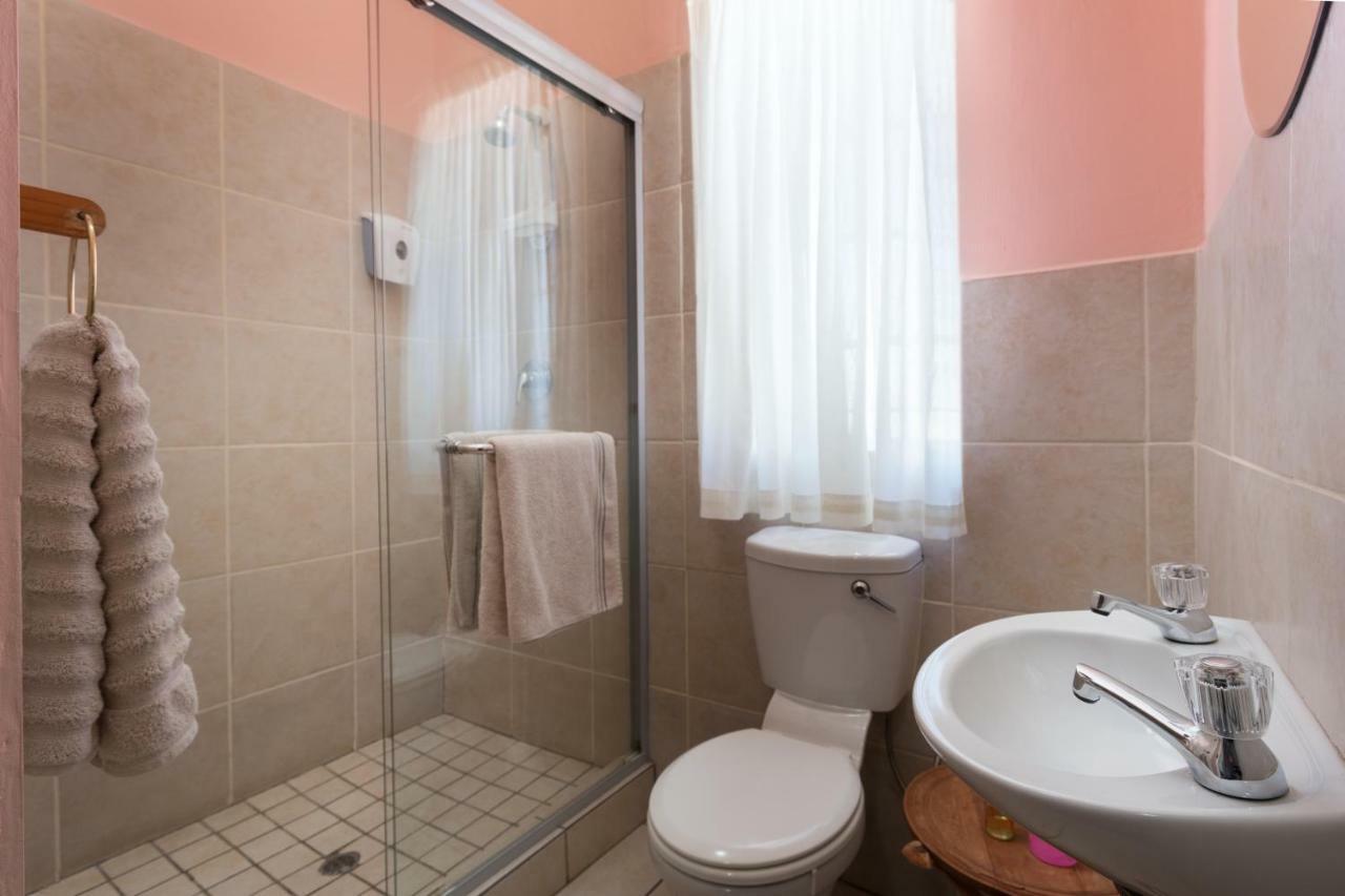 La La Dathel Guesthouse 科尔斯伯格 外观 照片